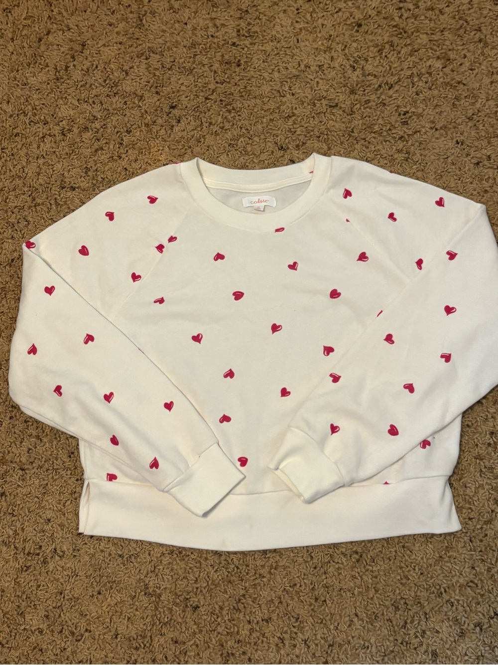Colsie White Sweatshirt with Red Heart Motif